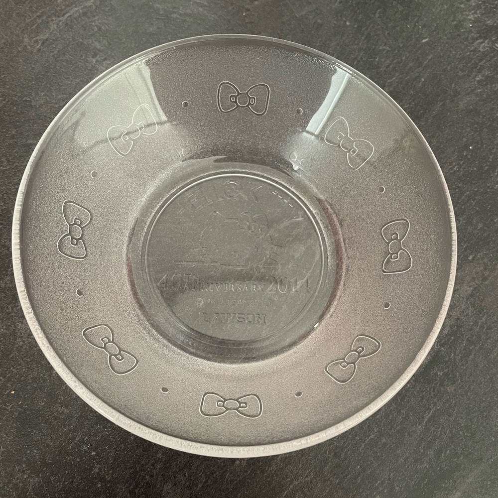 *NEW* Hello Kitty 40th Anniversary Glass Bowl